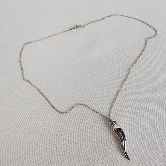 Vintage Coro Sterling Silver Tone Chilli Pepper Necklace - Picture 2 of 8